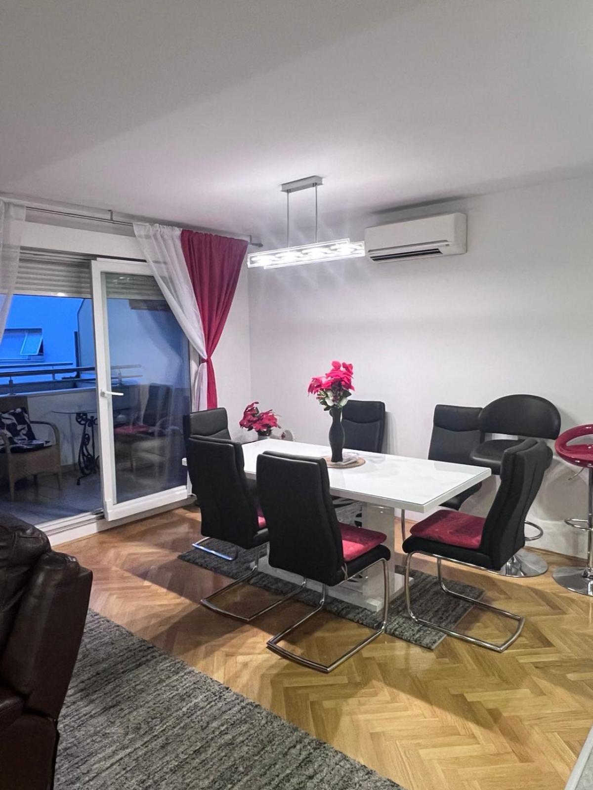 Deluxe Apartment Manuela With Balcony Top Center Split Exterior foto