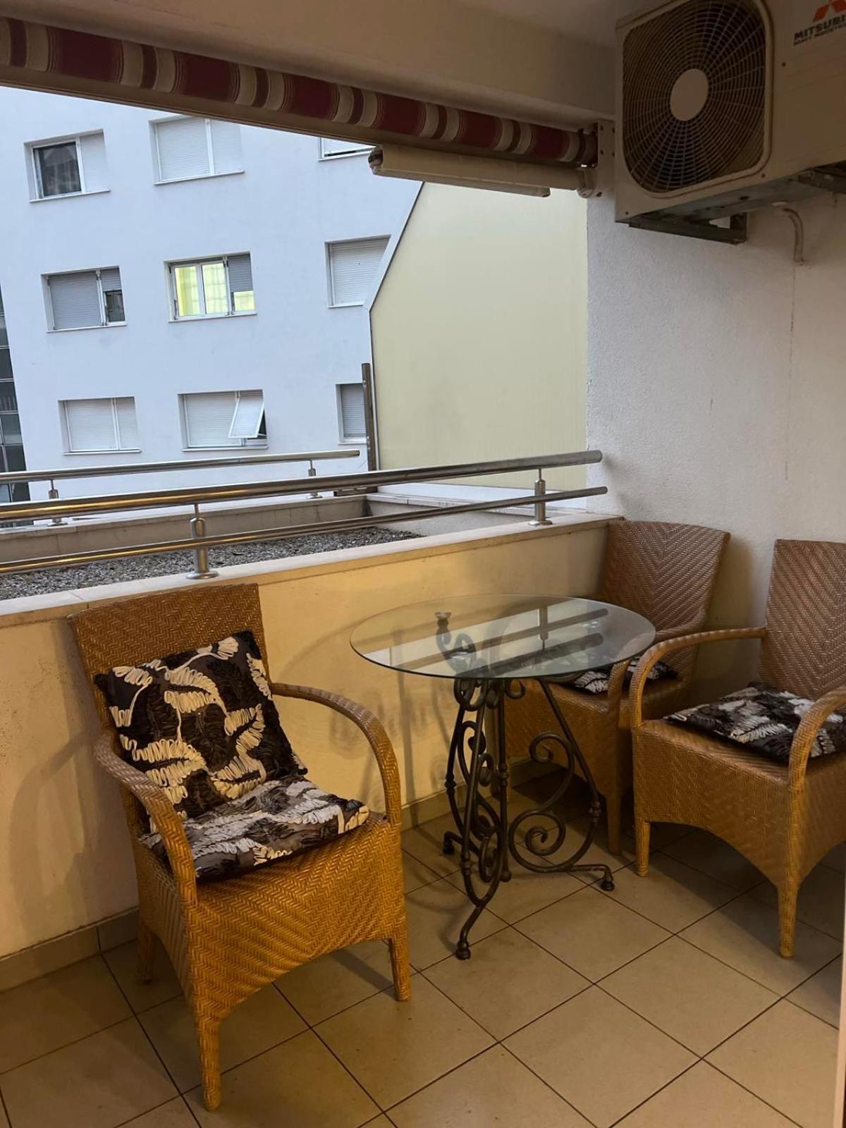 Deluxe Apartment Manuela With Balcony Top Center Split Exterior foto