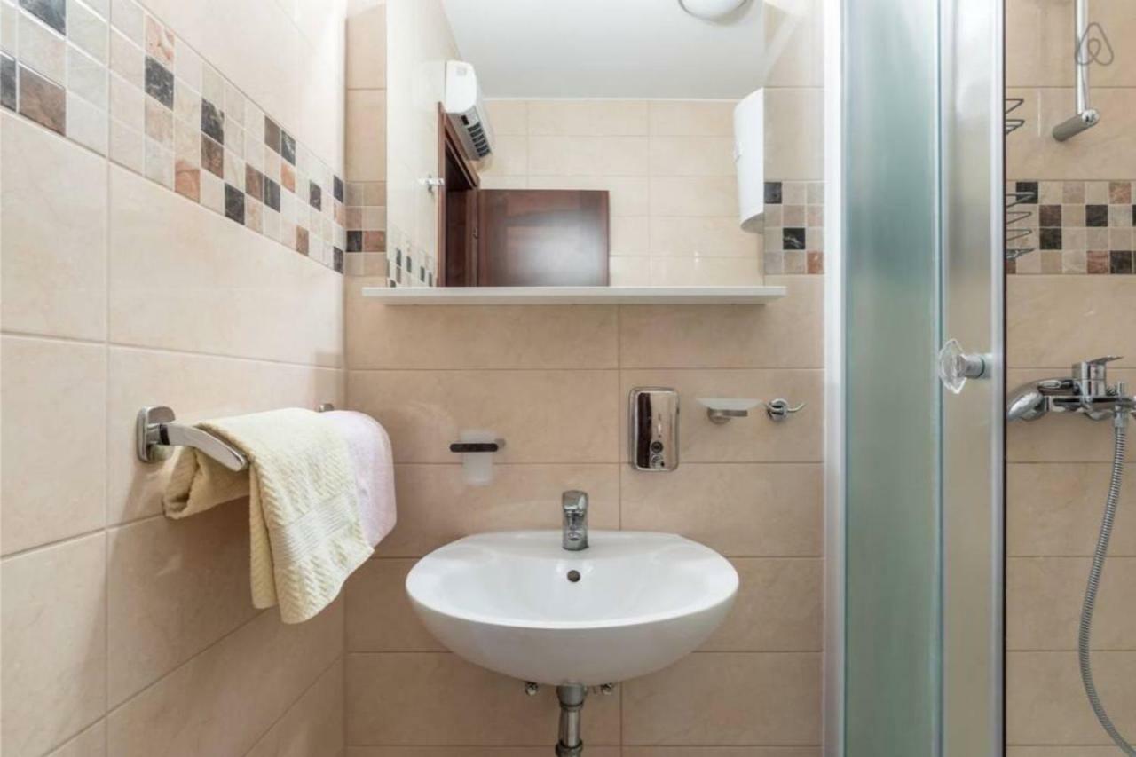 Deluxe Apartment Manuela With Balcony Top Center Split Exterior foto